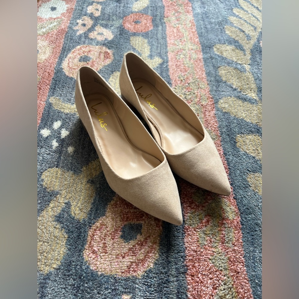 Lulu’s - NWOT Alessia Light Nude Suede Low Pointed-Toe Heels